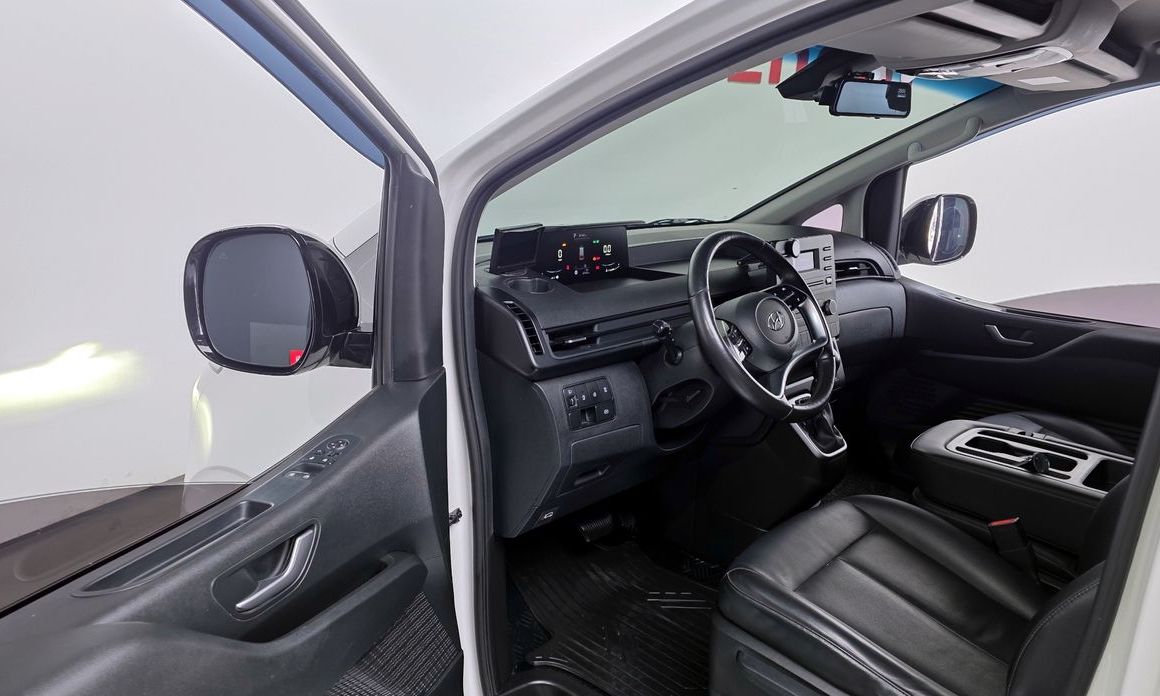 Hyundai Staria 2023