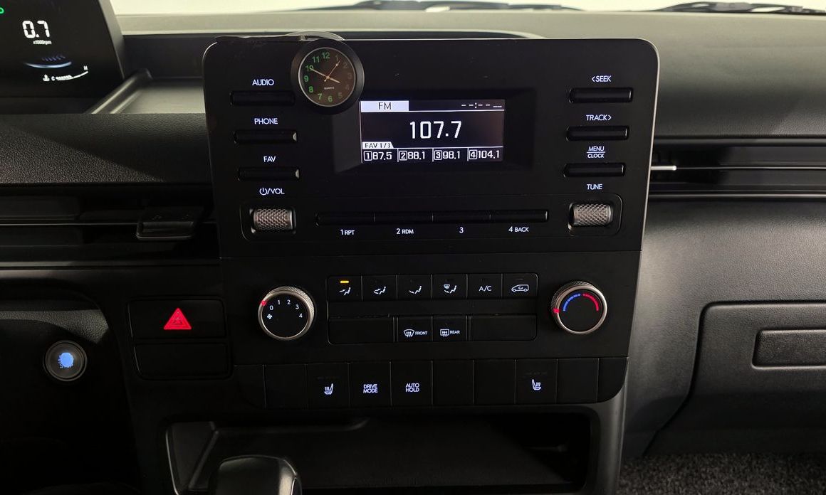 Hyundai Staria 2023