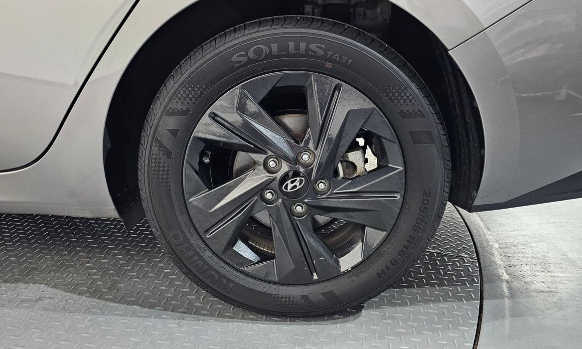Hyundai AVANTE 2023