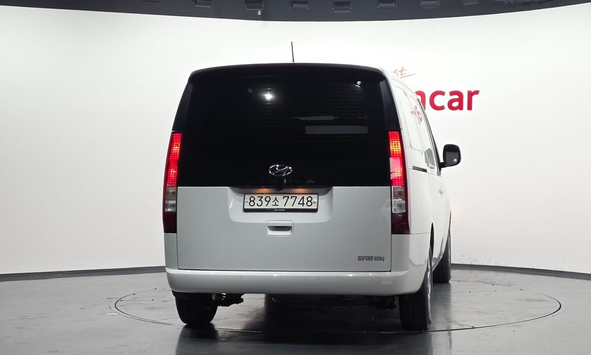 Hyundai Staria 2022
