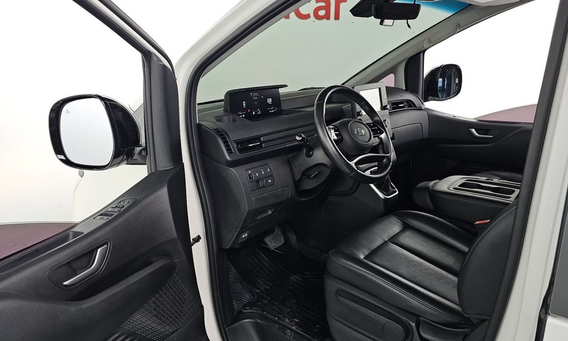 Hyundai Staria 2022