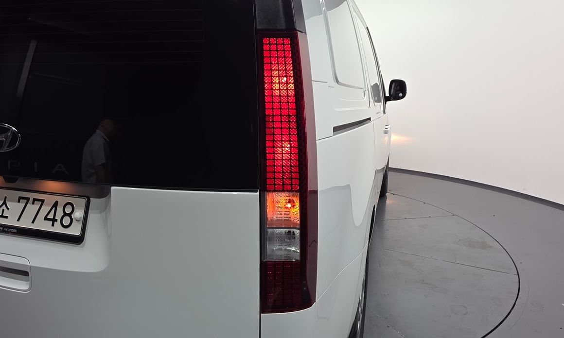 Hyundai Staria 2022