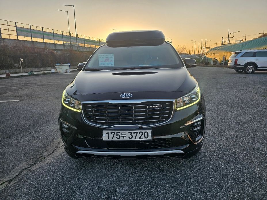 Kia Canival 2019