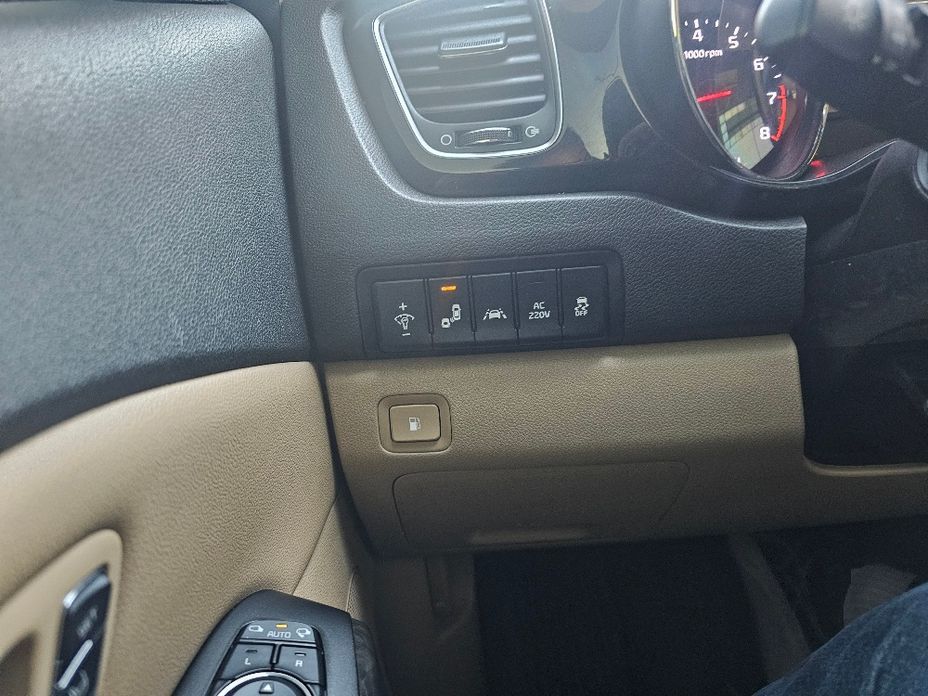Kia Canival 2019