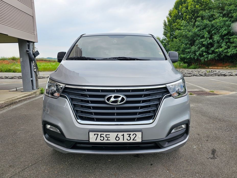 Hyundai Starex 2019