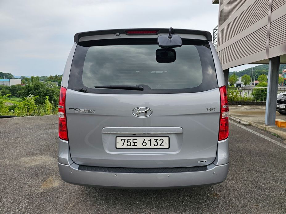 Hyundai Starex 2019