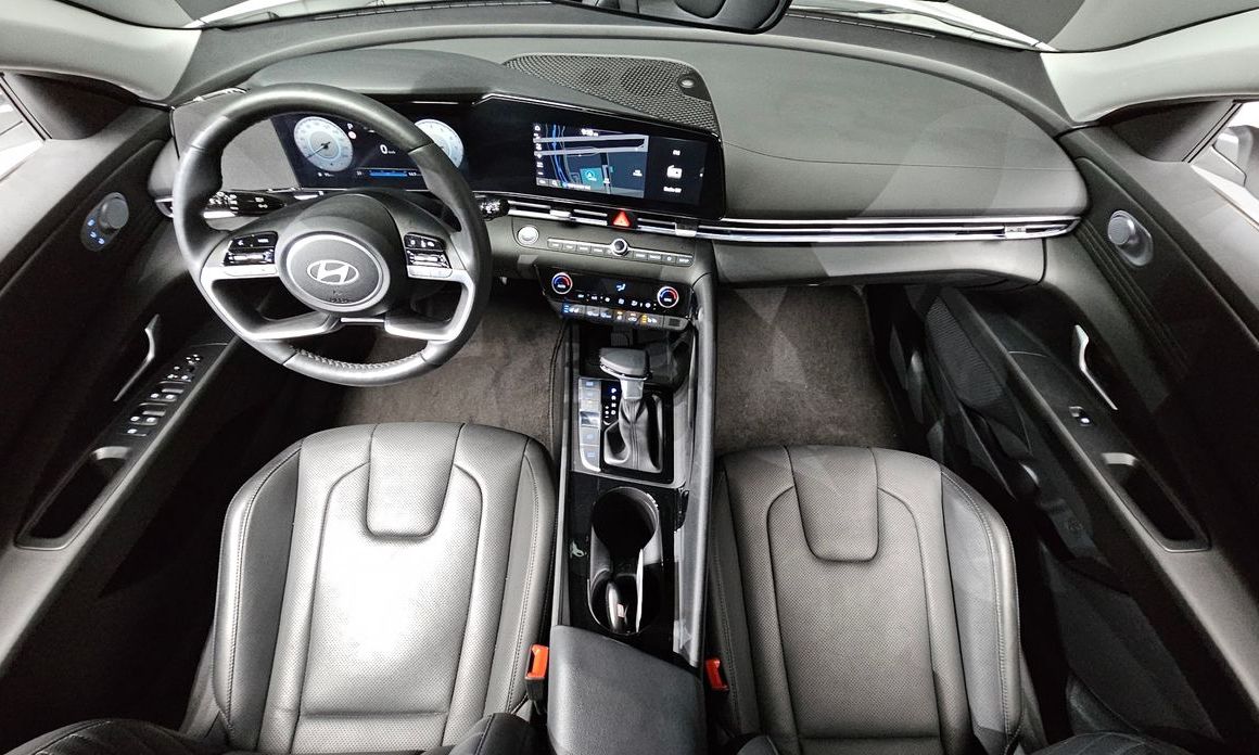 Hyundai AVANTE 2025