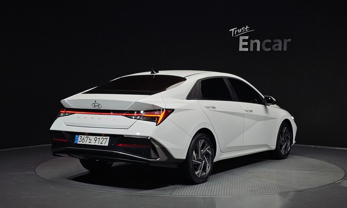 Hyundai AVANTE 2025