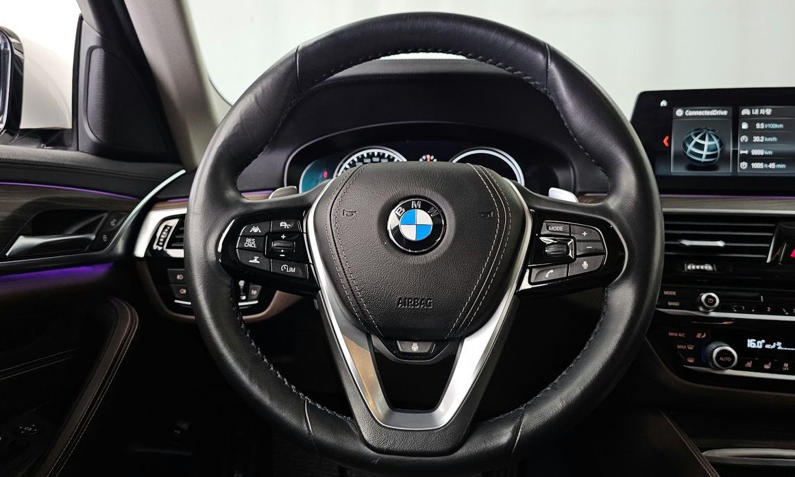 BMW 5-Series 2018
