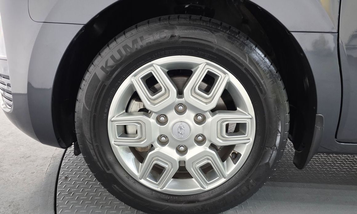 Hyundai Staria 2024