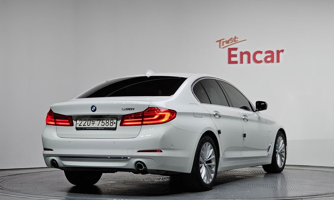 BMW 5-Series 2018