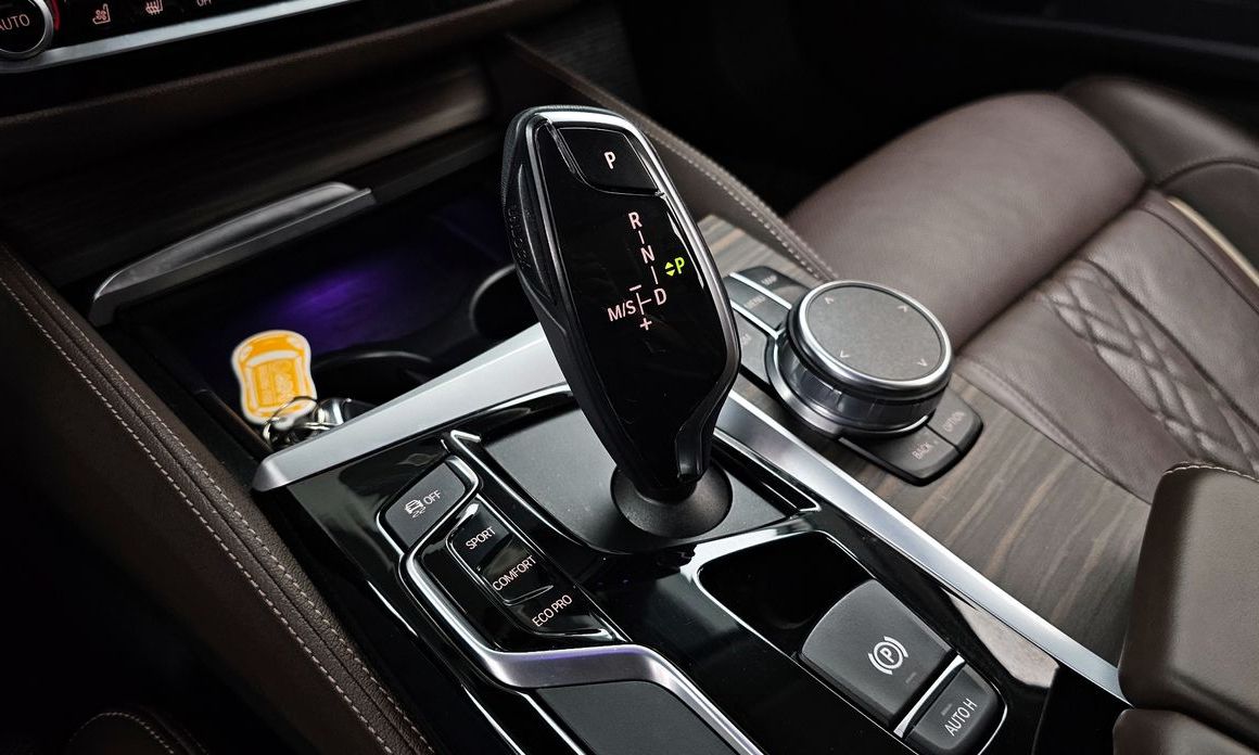 BMW 5-Series 2018