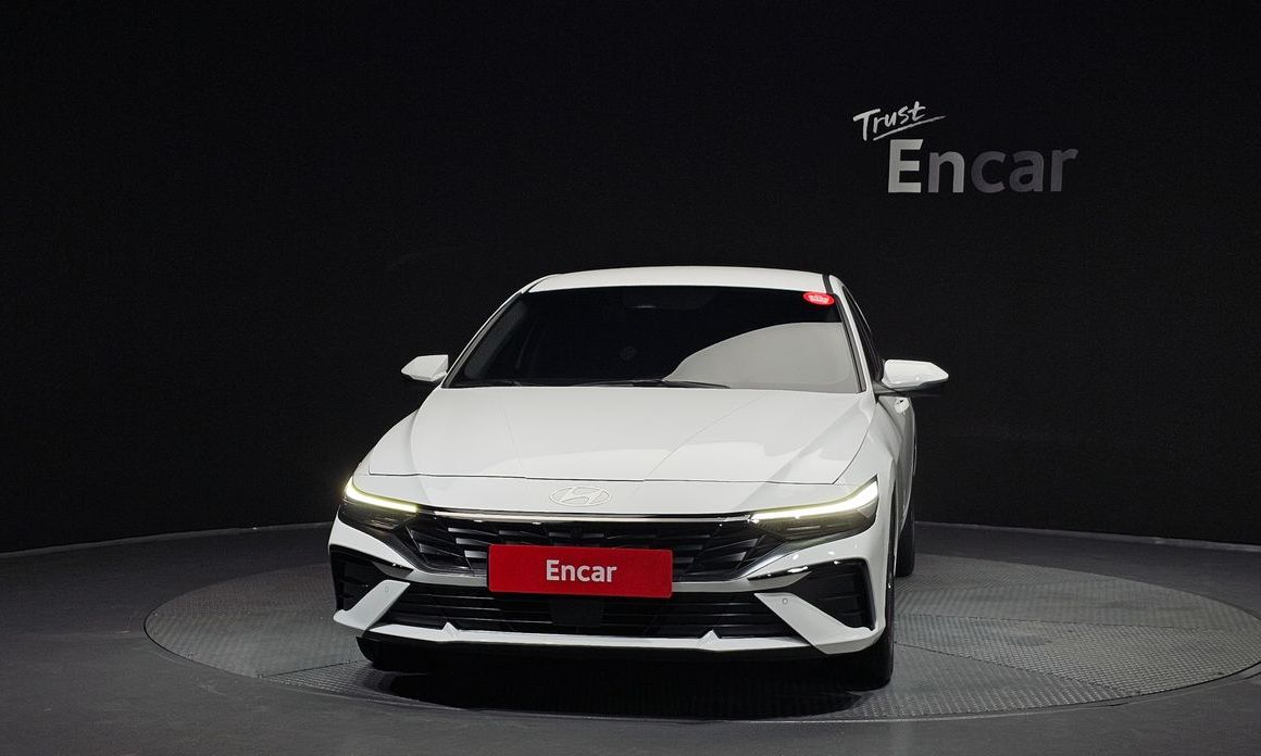 Hyundai AVANTE 2025