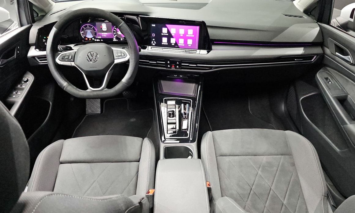 Volkswagen Golf 2024