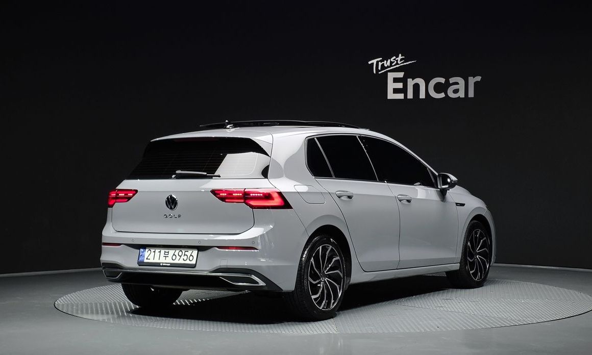 Volkswagen Golf 2024