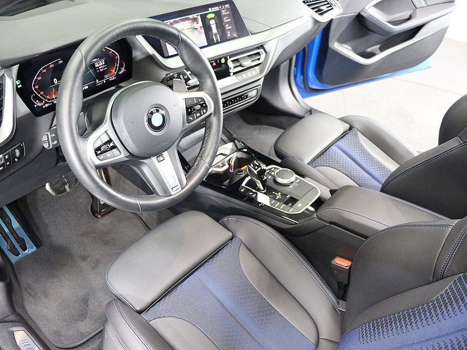 BMW 1-Series 2024