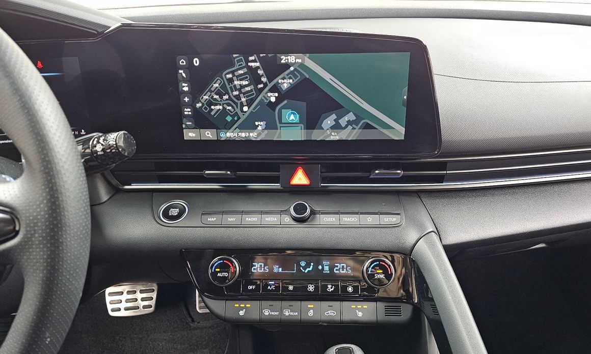 Hyundai AVANTE 2025