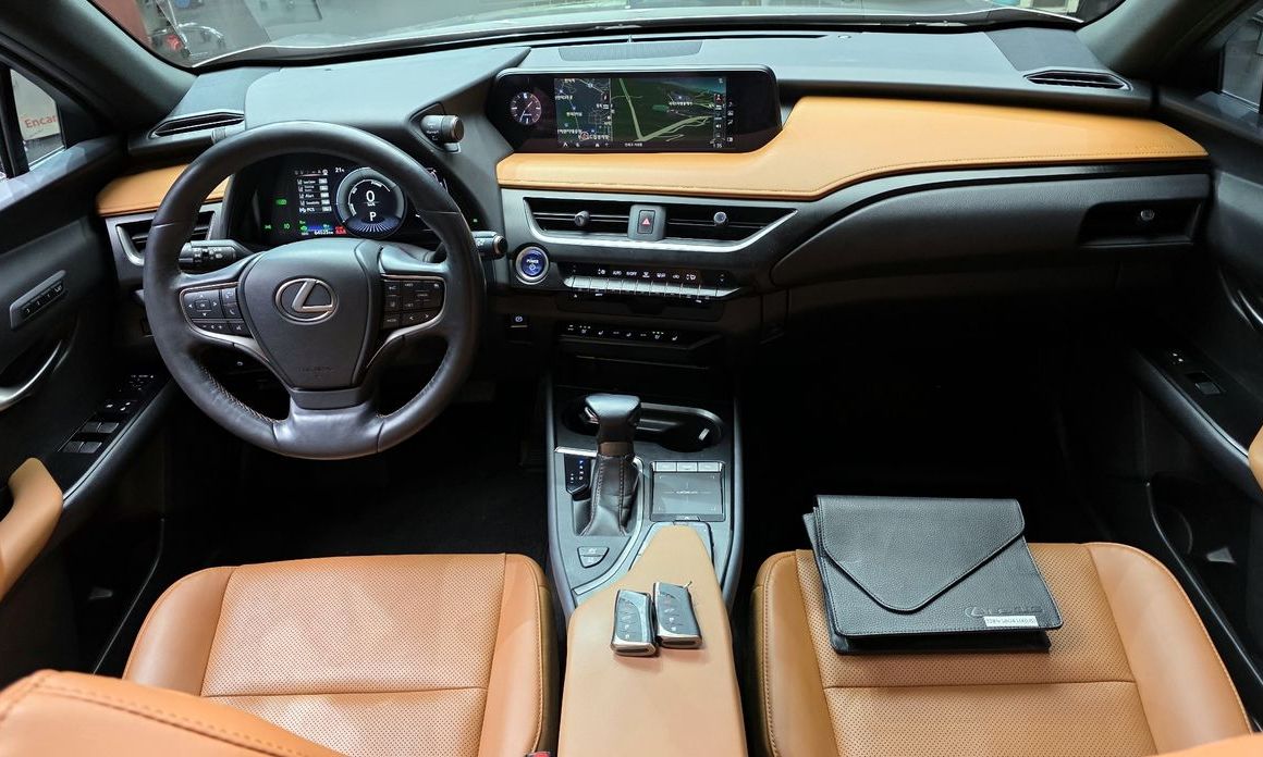 Lexus UX 2019