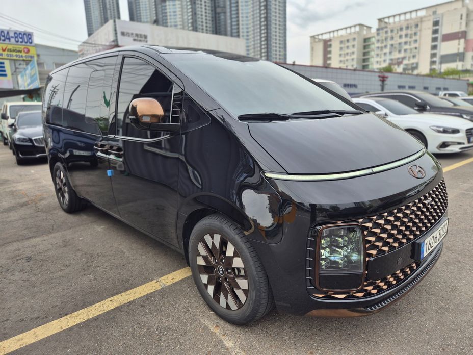 Hyundai Staria 2023