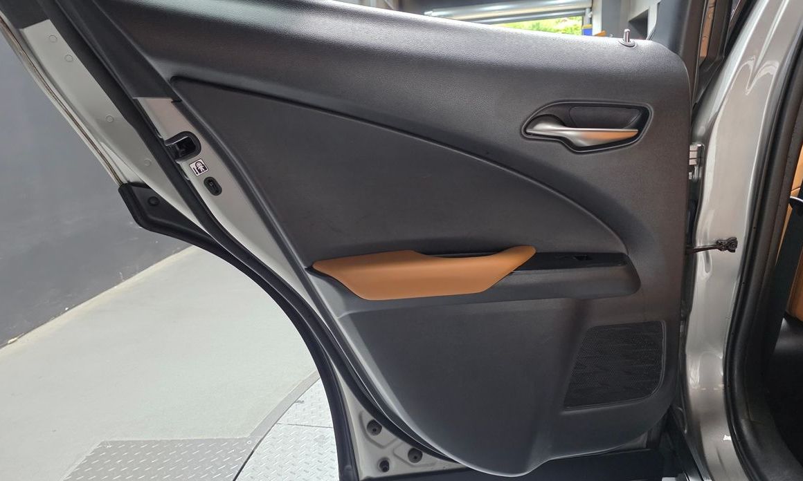 Lexus UX 2019