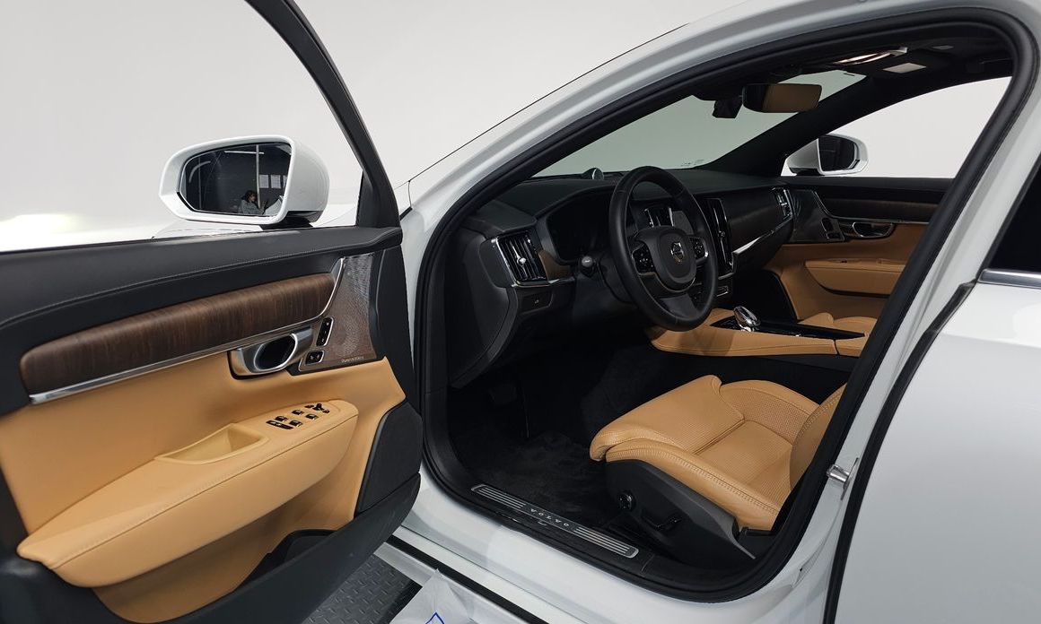 Volvo S90 2023