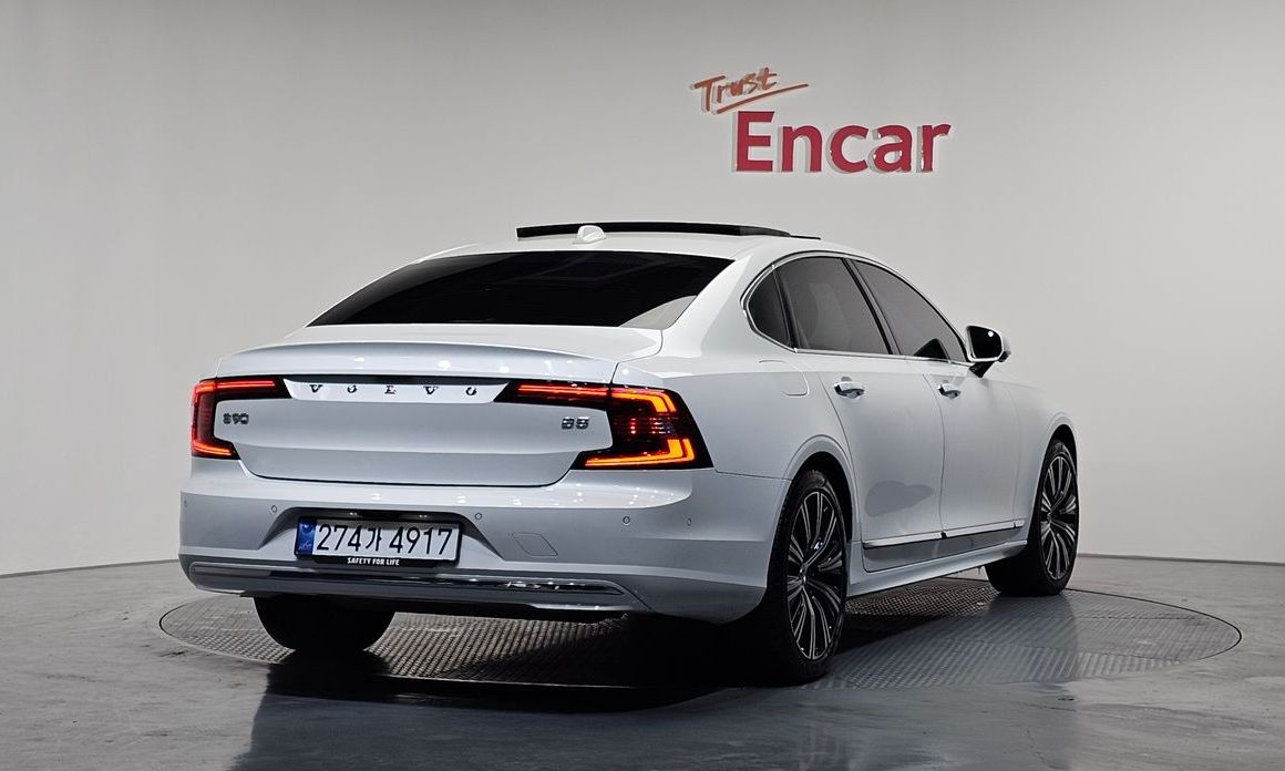Volvo S90 2023