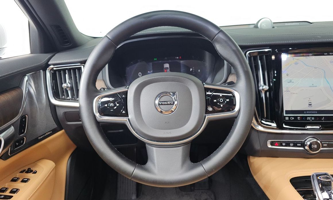 Volvo S90 2023