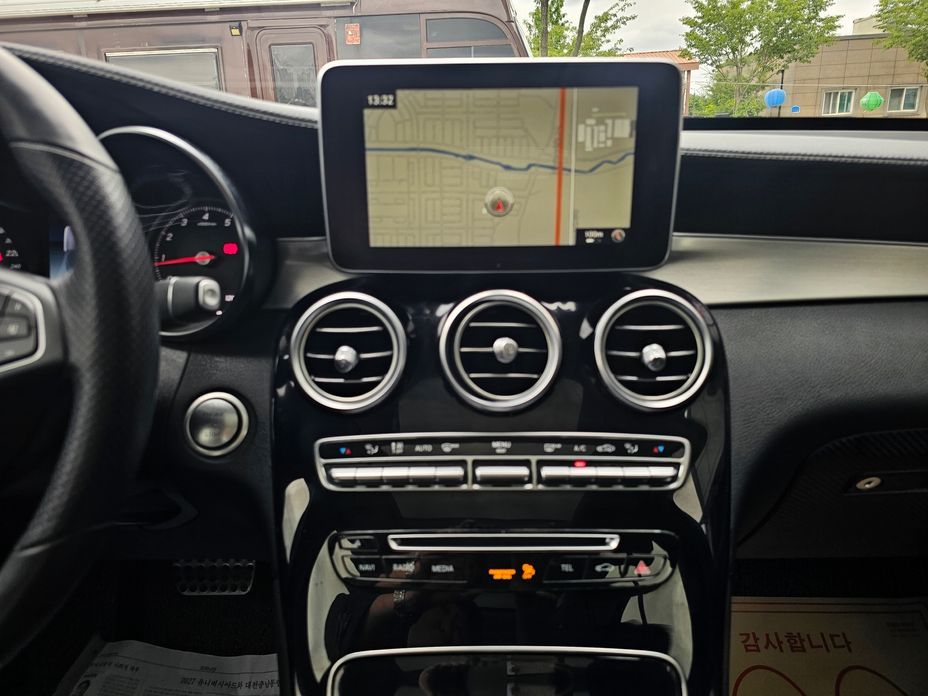 Mercedes-Benz GLC-Class 2019