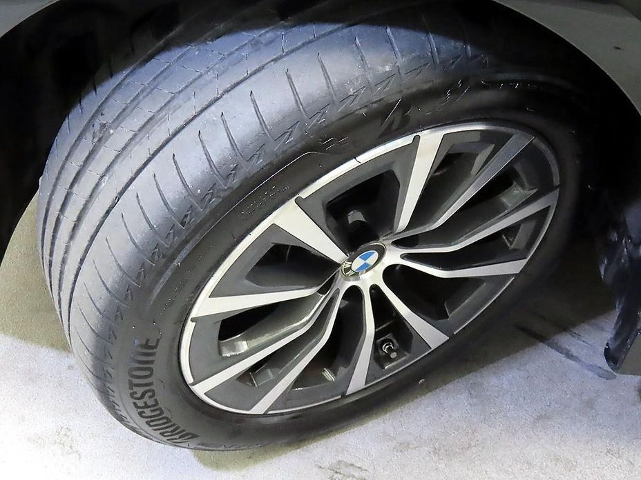 BMW 3-Series 2023