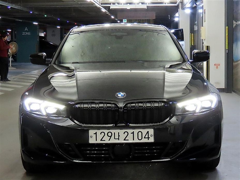 BMW 3-Series 2023
