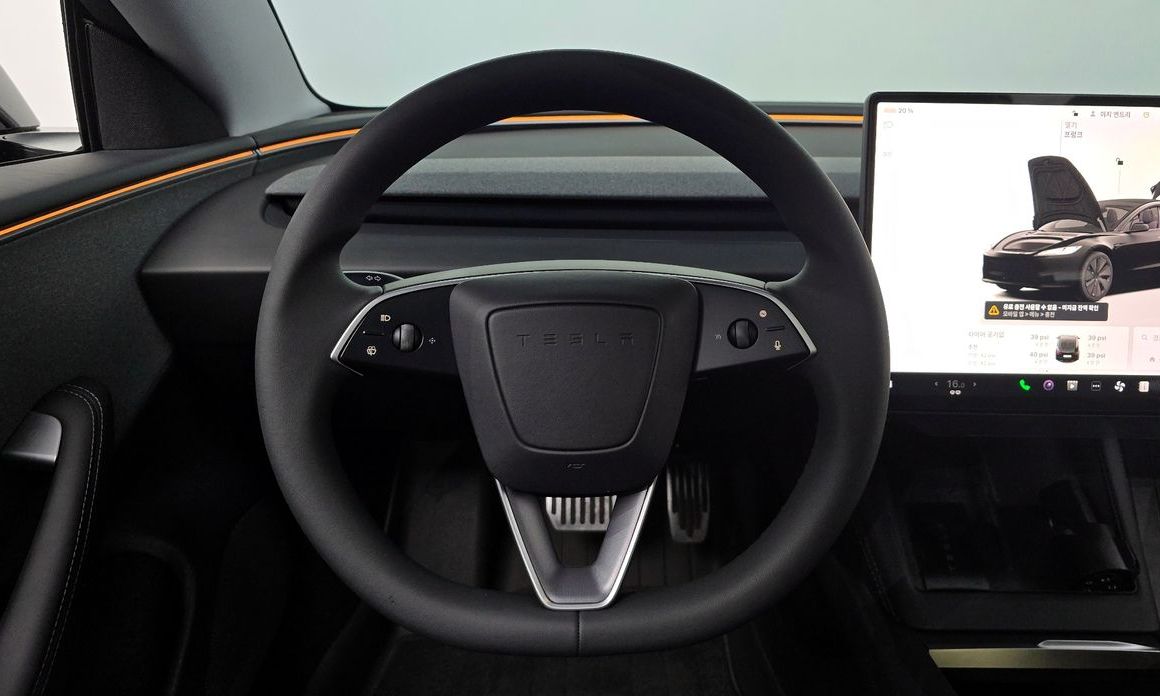 Tesla Model 3 2025