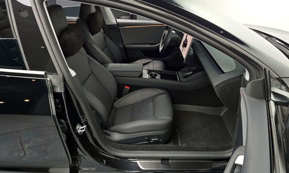 Tesla Model 3 2025