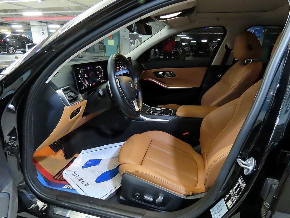 BMW 3-Series 2023