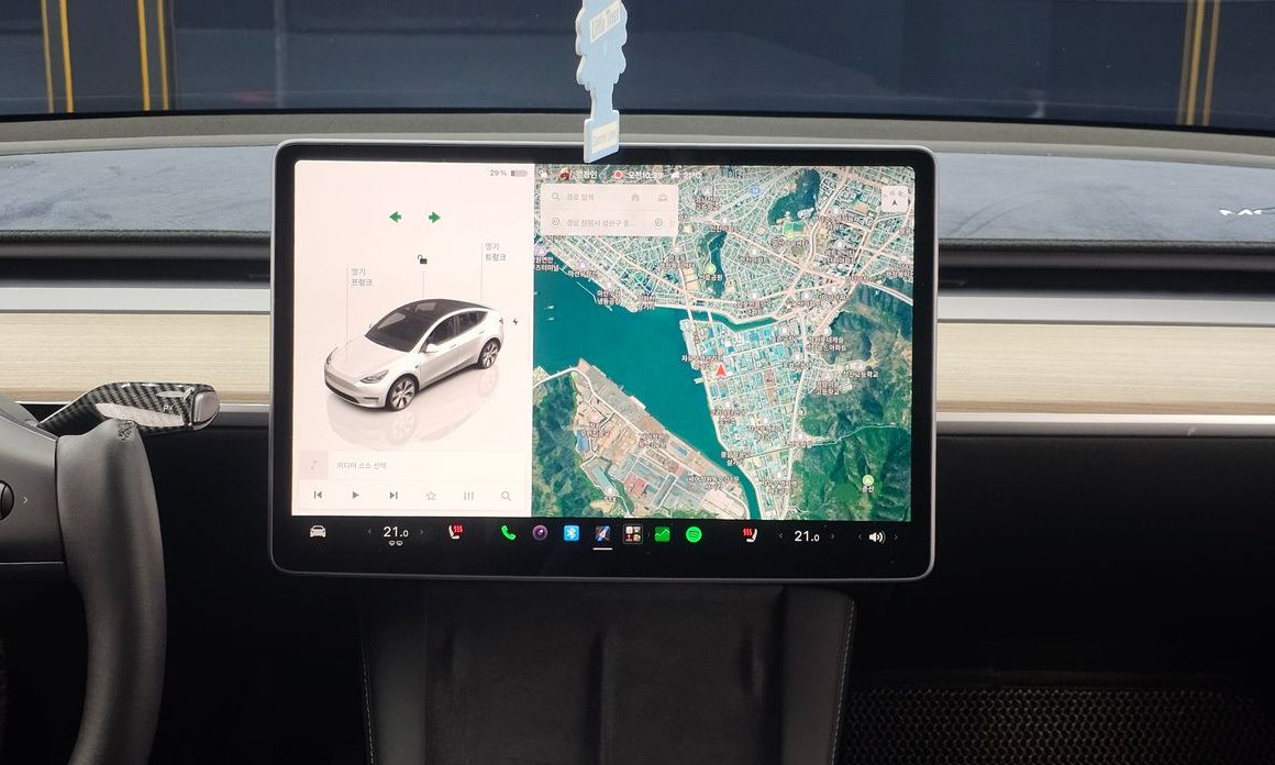 Tesla Model Y 2023