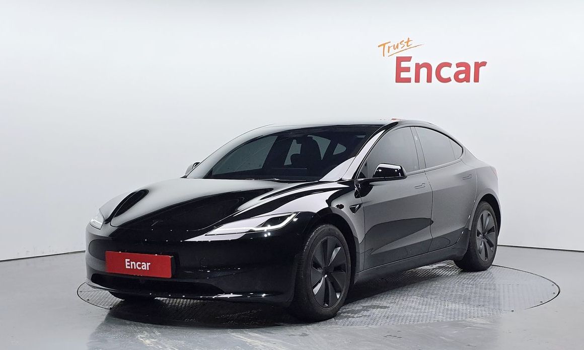 Tesla Model 3 2025