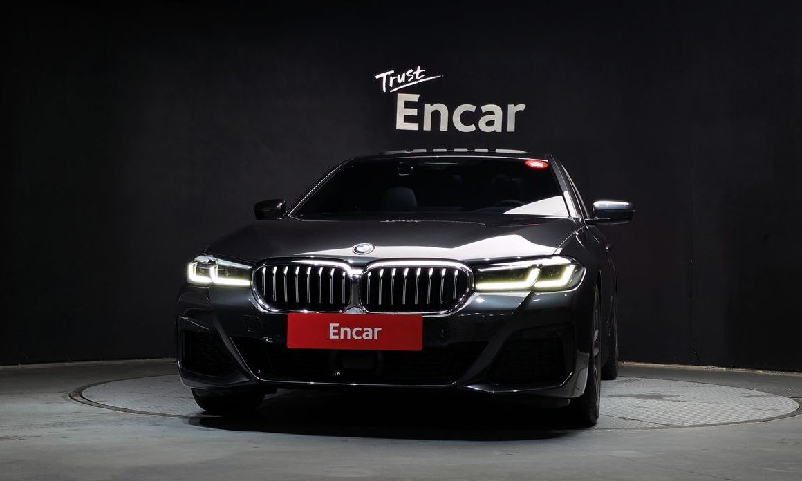 BMW 5-Series 2022