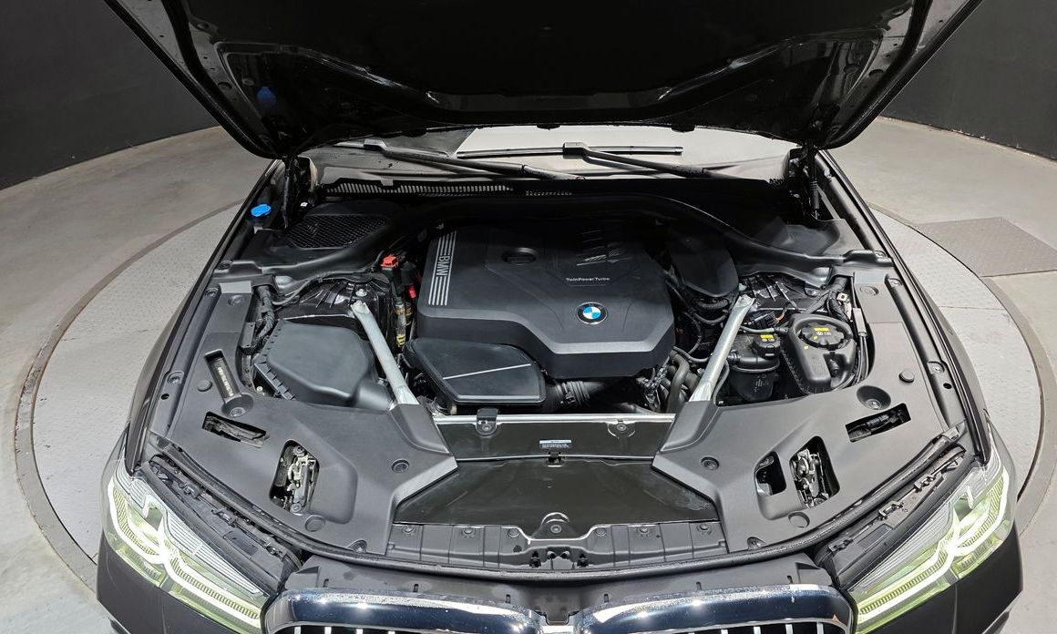 BMW 5-Series 2022