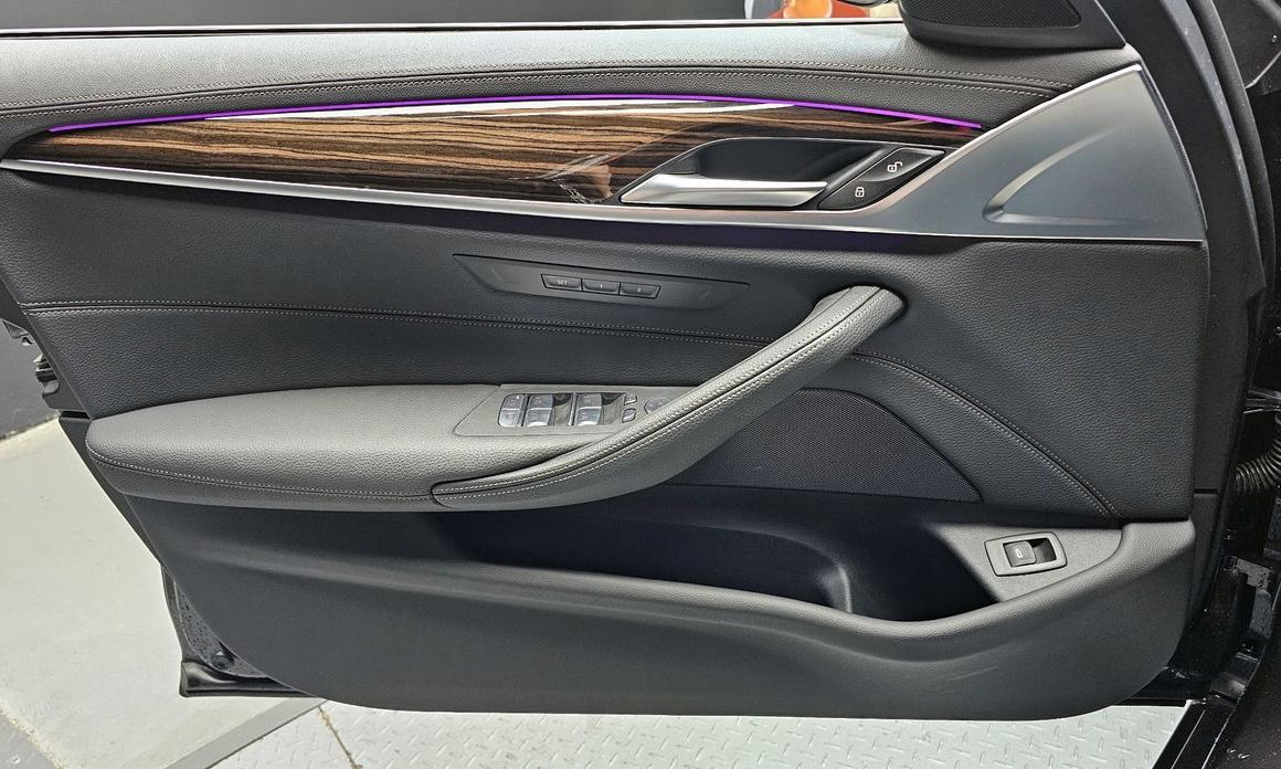BMW 5-Series 2022