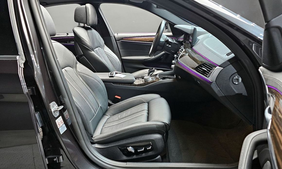 BMW 5-Series 2022