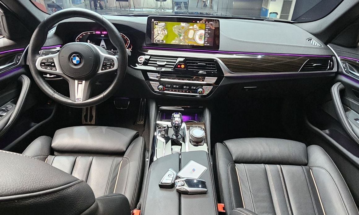 BMW 5-Series 2022