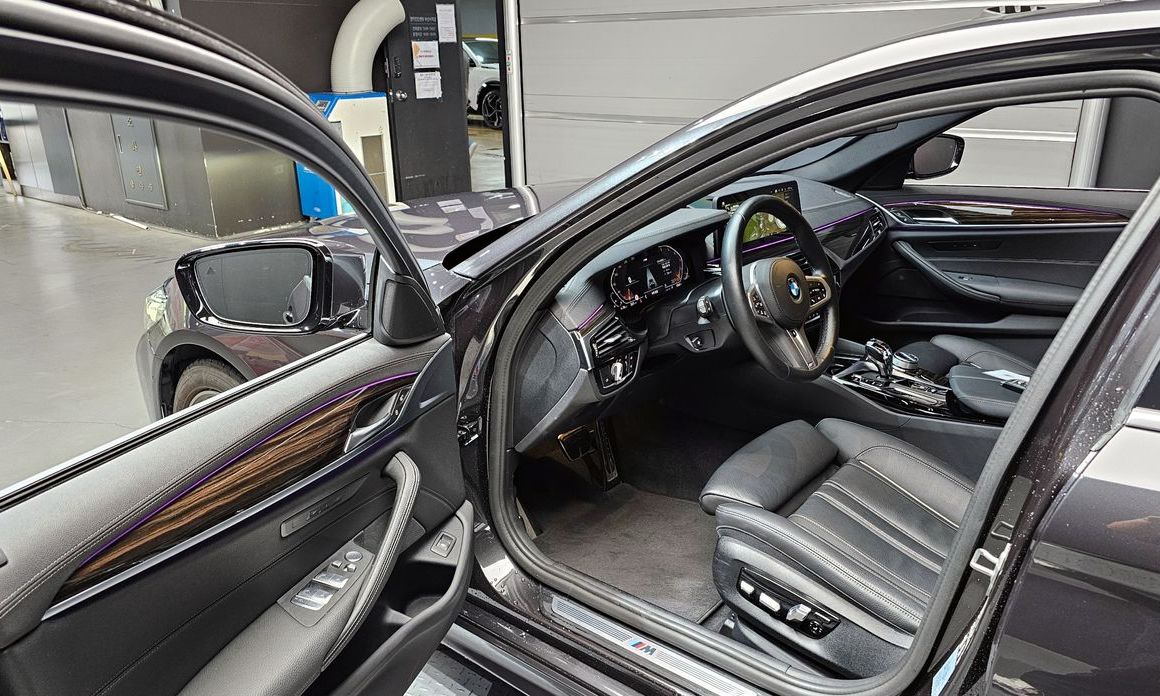 BMW 5-Series 2022
