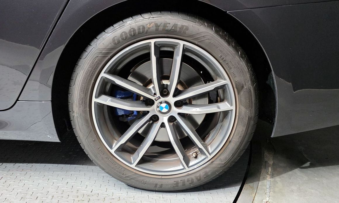 BMW 5-Series 2022
