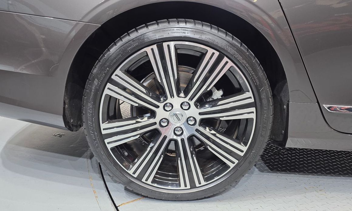Volvo S90 2023