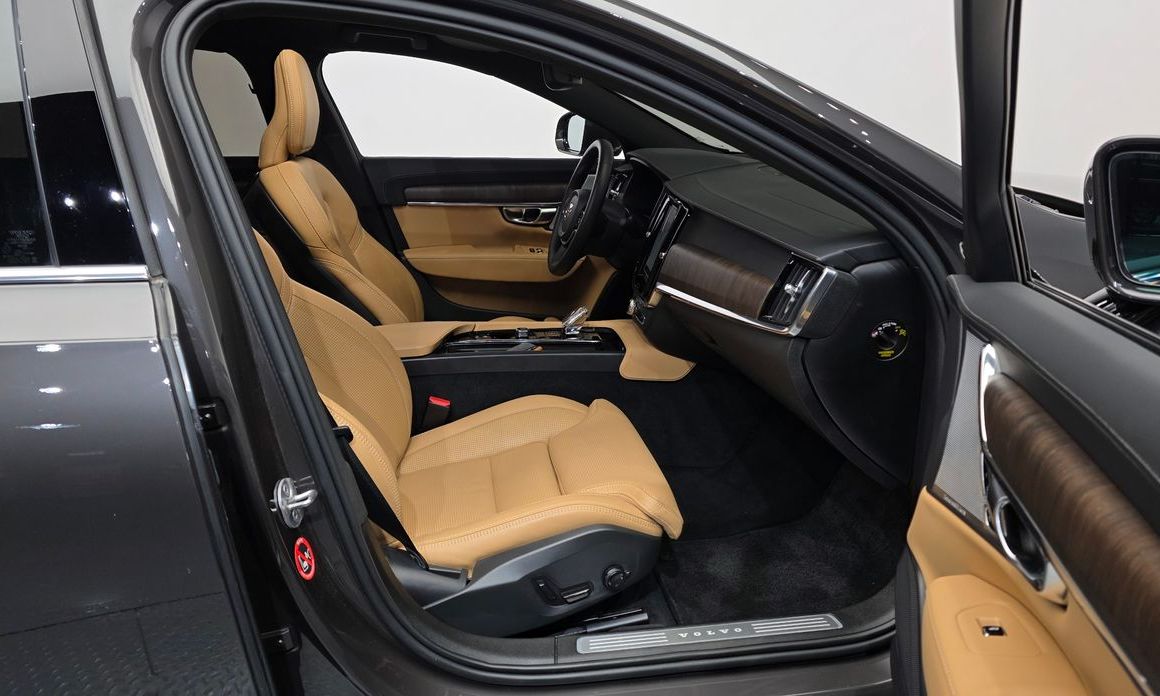 Volvo S90 2023