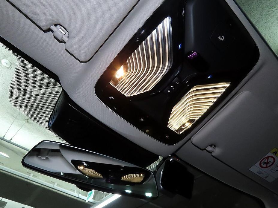 BMW 5-Series 2023