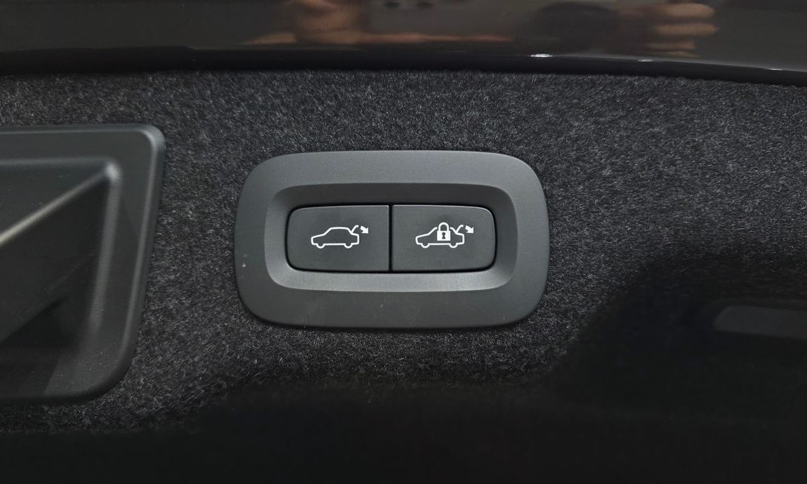 Volvo S90 2023