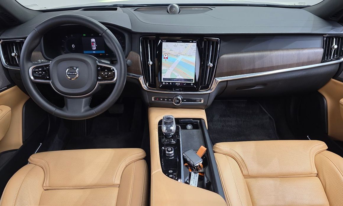 Volvo S90 2023