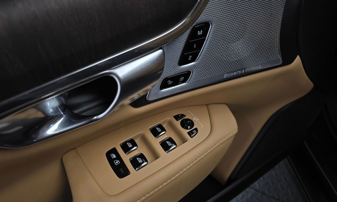 Volvo S90 2023