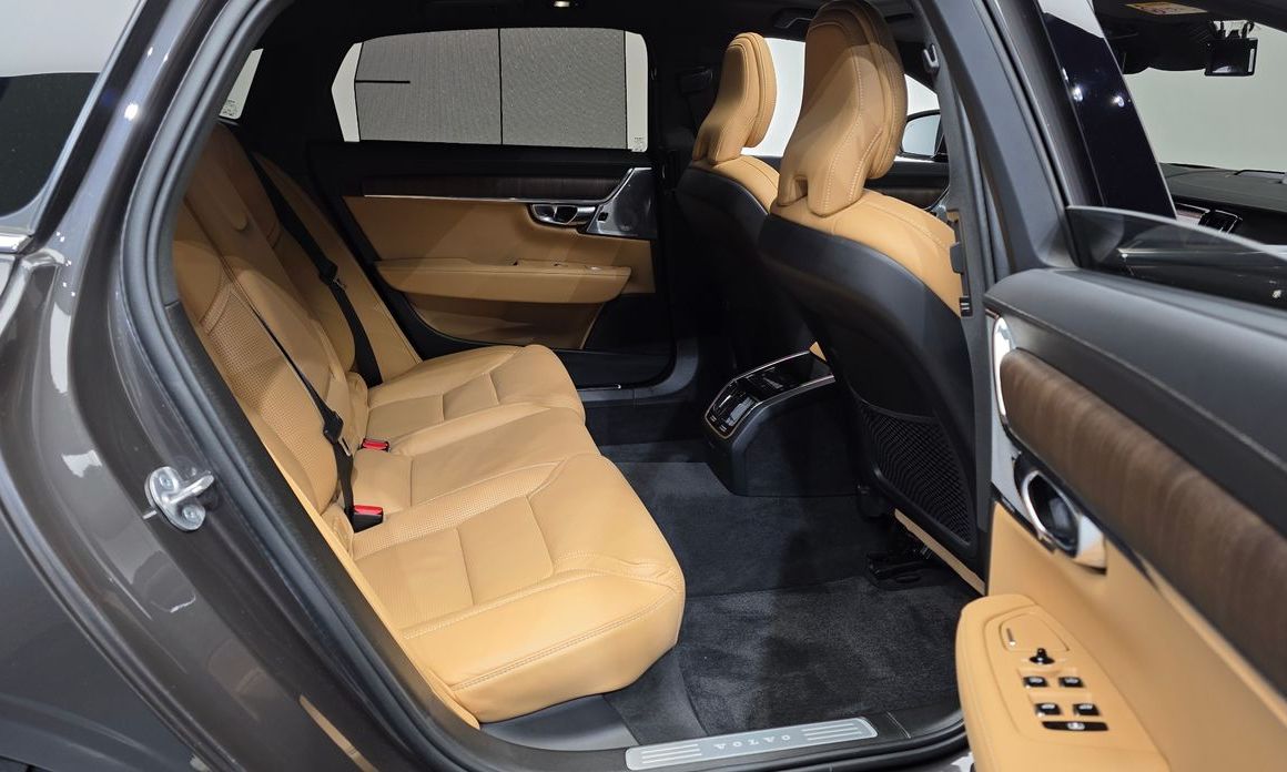 Volvo S90 2023