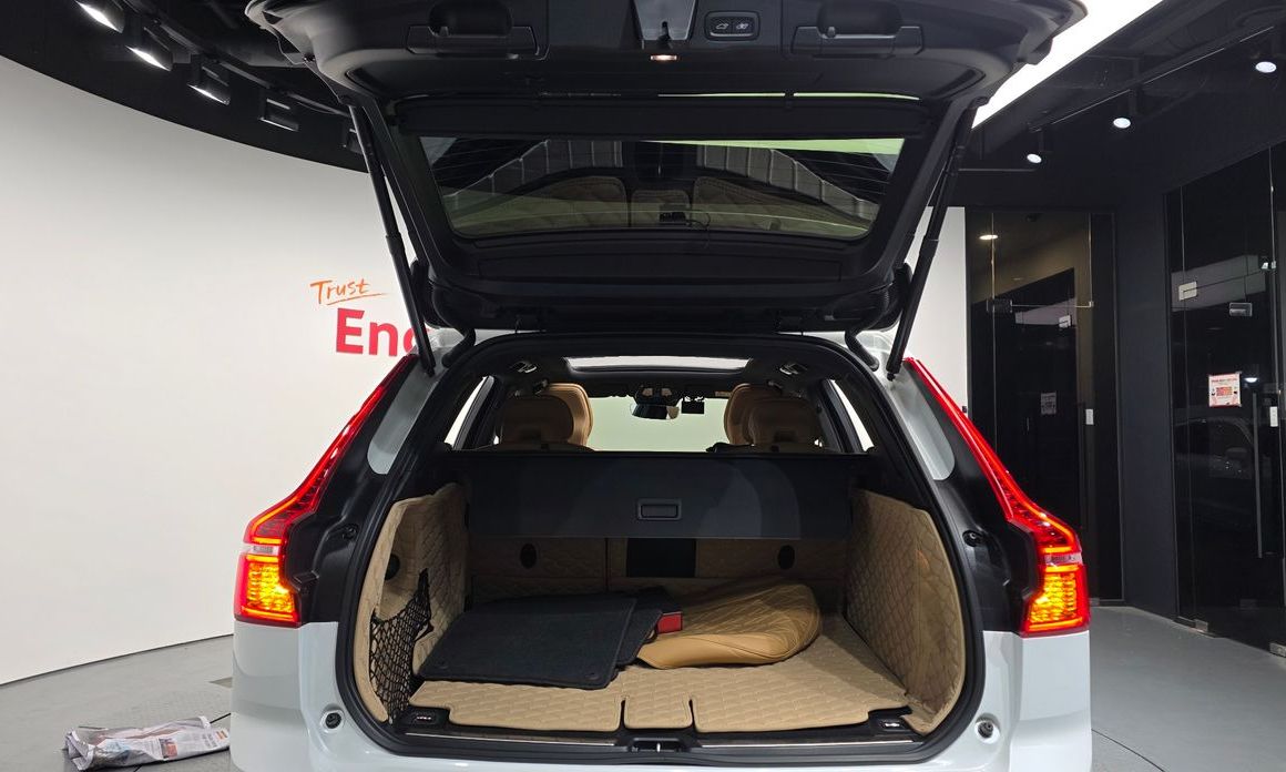 Volvo XC60 2022